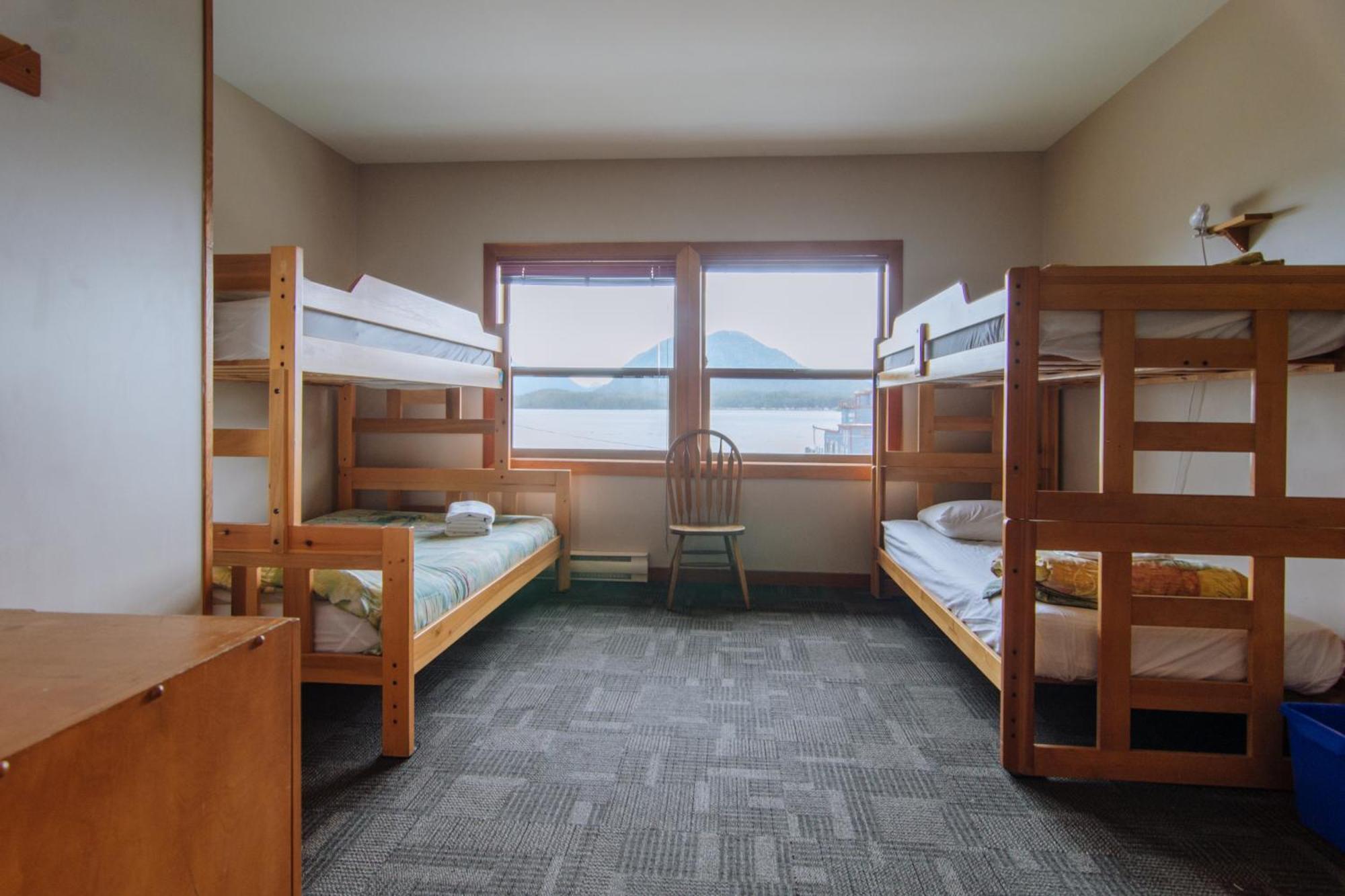 Whalers Guesthouse Tofino Bagian luar foto