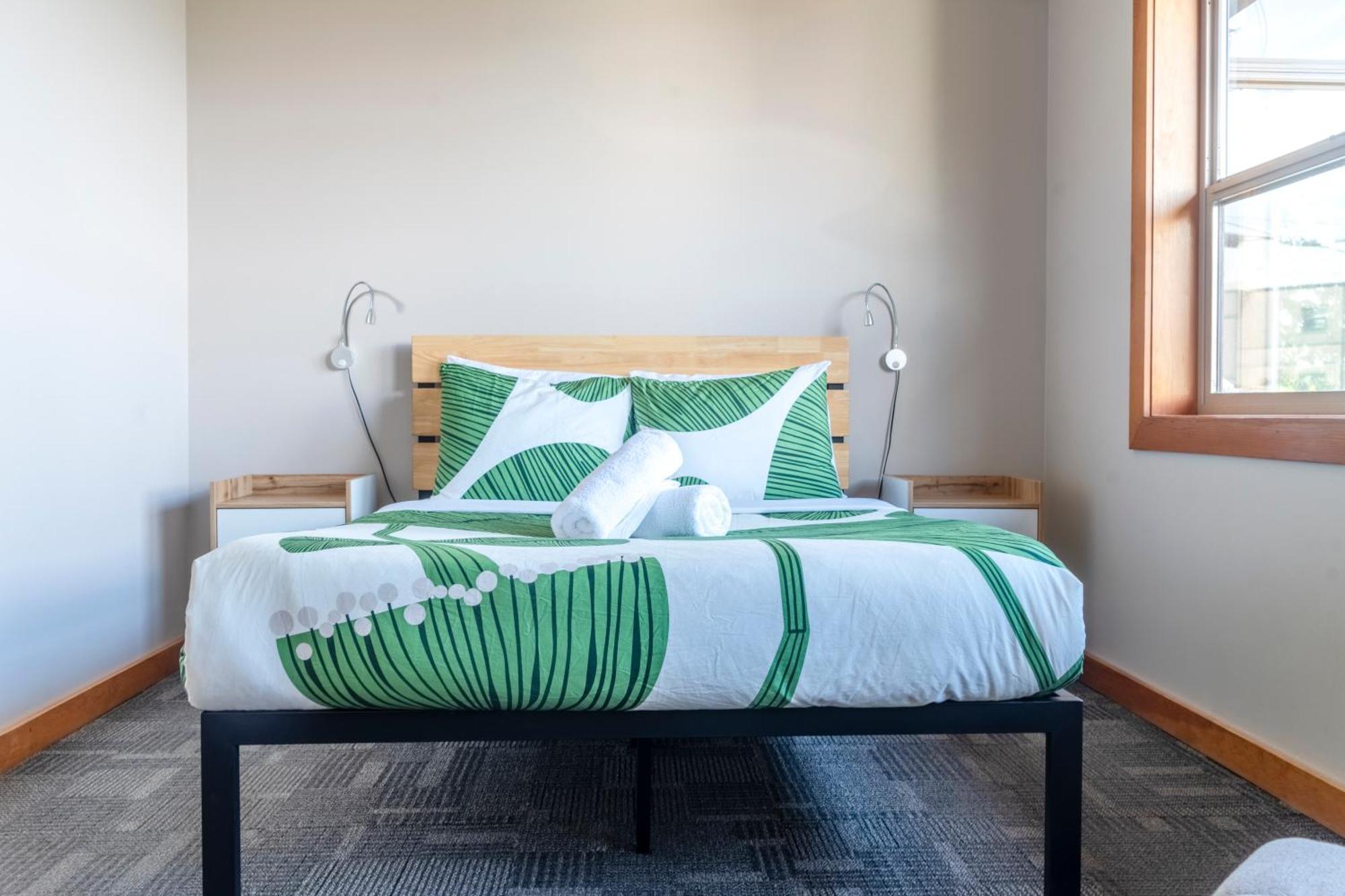 Whalers Guesthouse Tofino Bagian luar foto