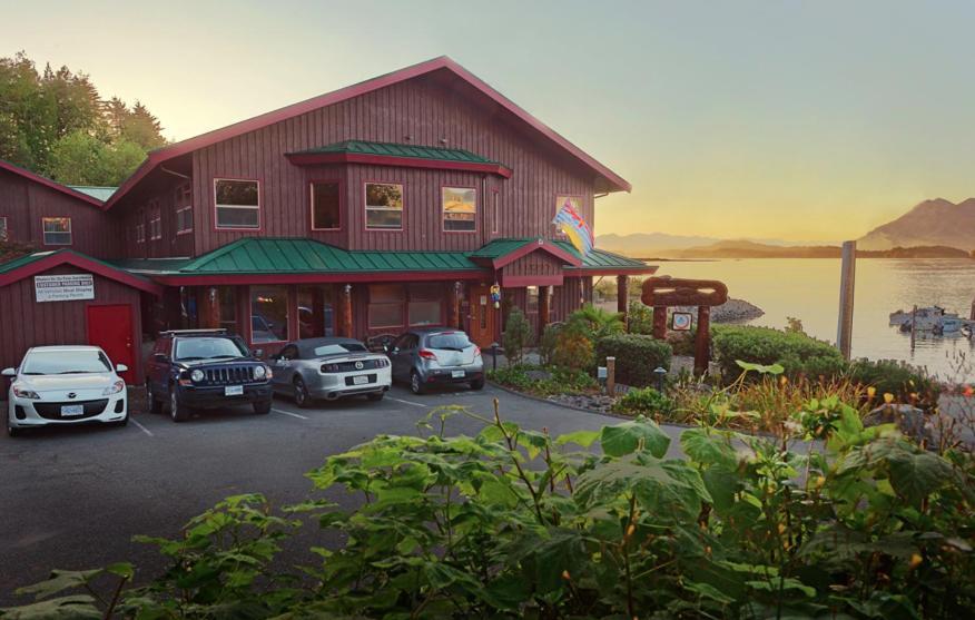 Whalers Guesthouse Tofino Bagian luar foto