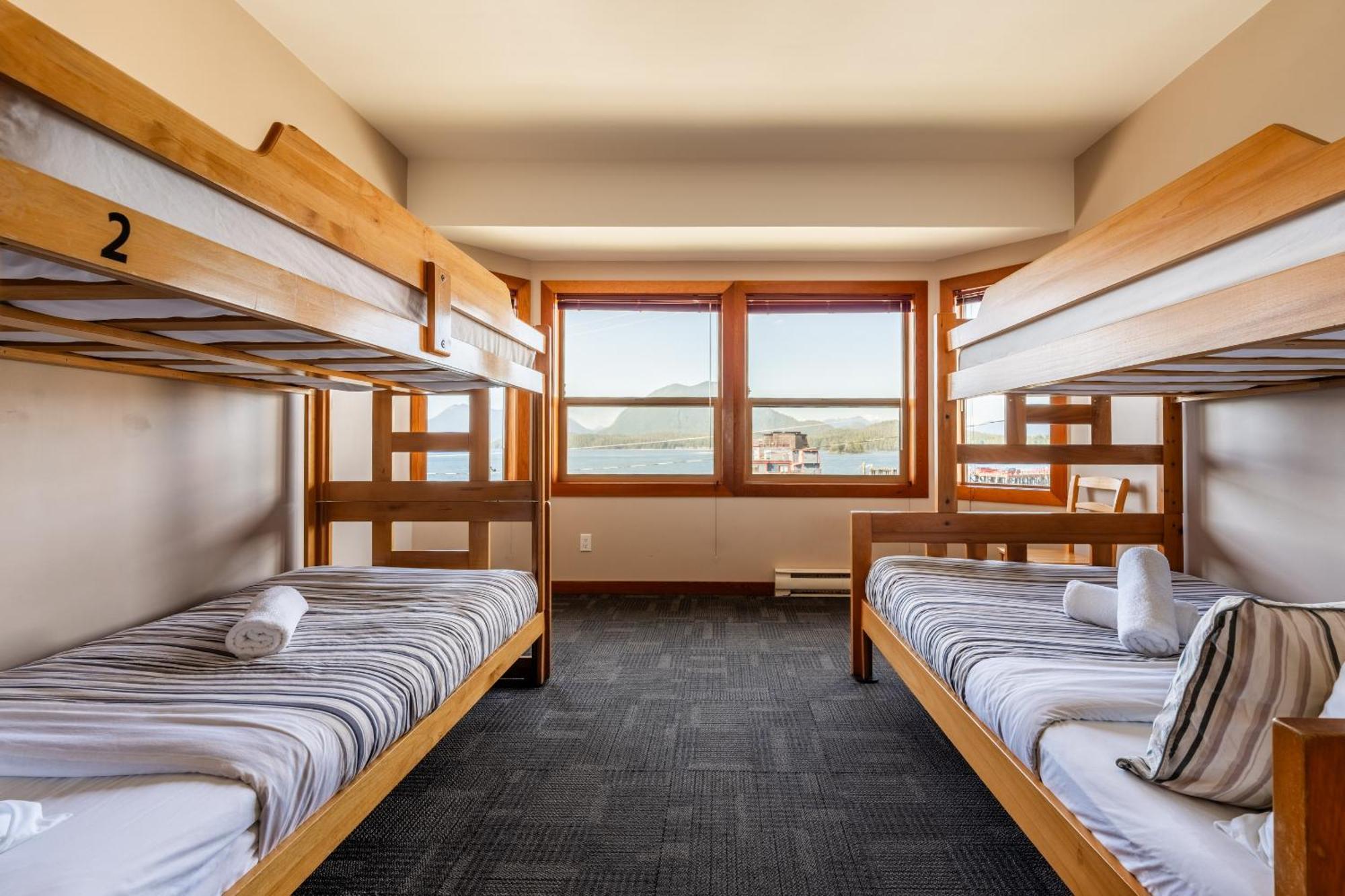 Whalers Guesthouse Tofino Bagian luar foto